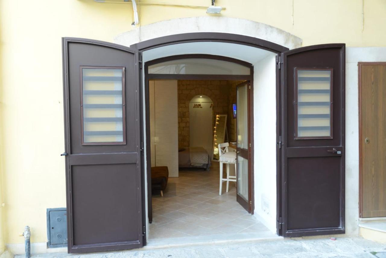 Bed and Breakfast La Stanza Bari Exterior foto